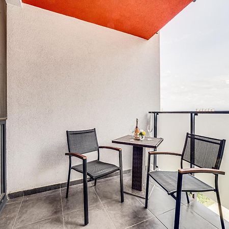 Ari - Ared Luxurious Apartments With Balcony & Free Parking Arad Luaran gambar