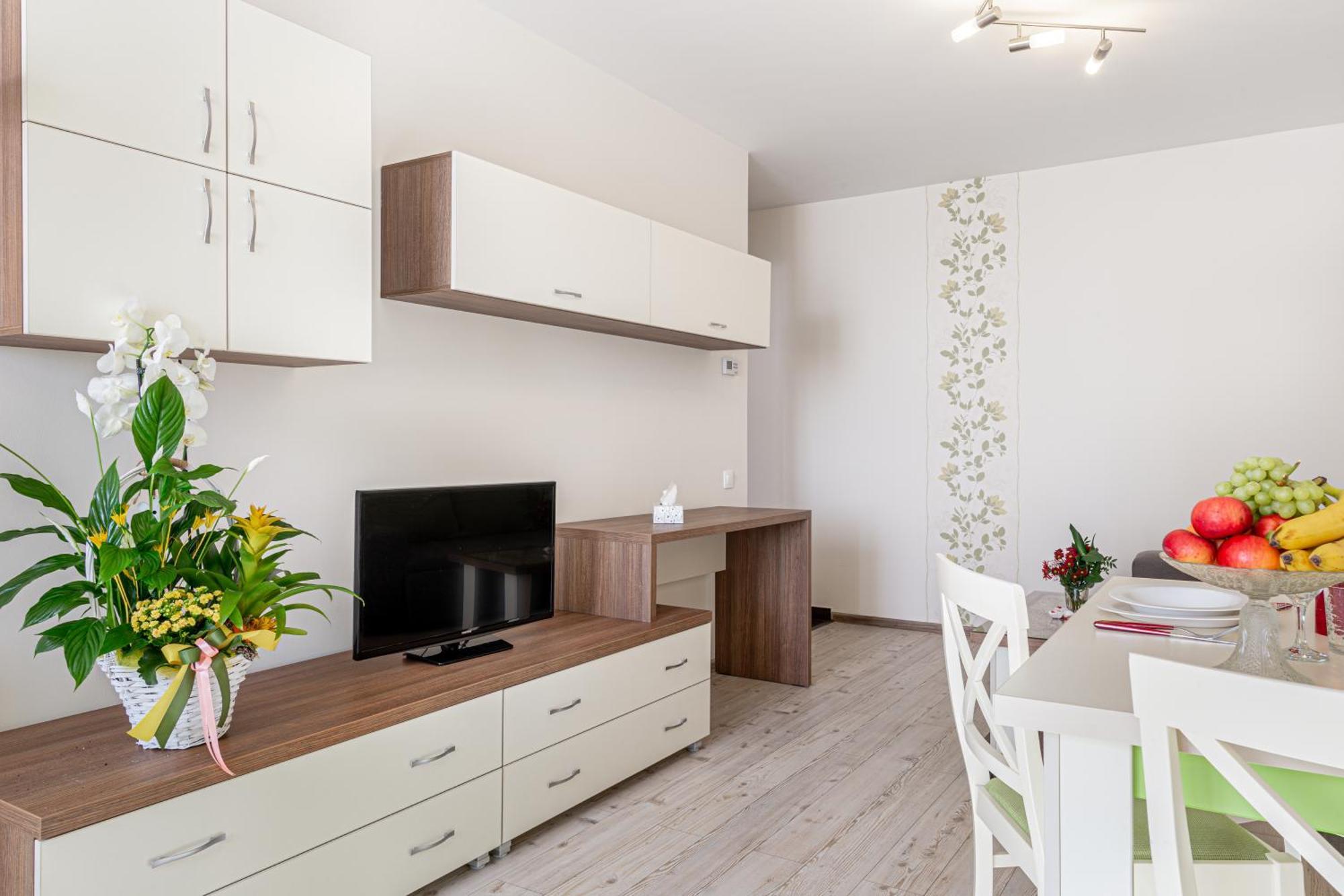 Ari - Ared Luxurious Apartments With Balcony & Free Parking Arad Luaran gambar