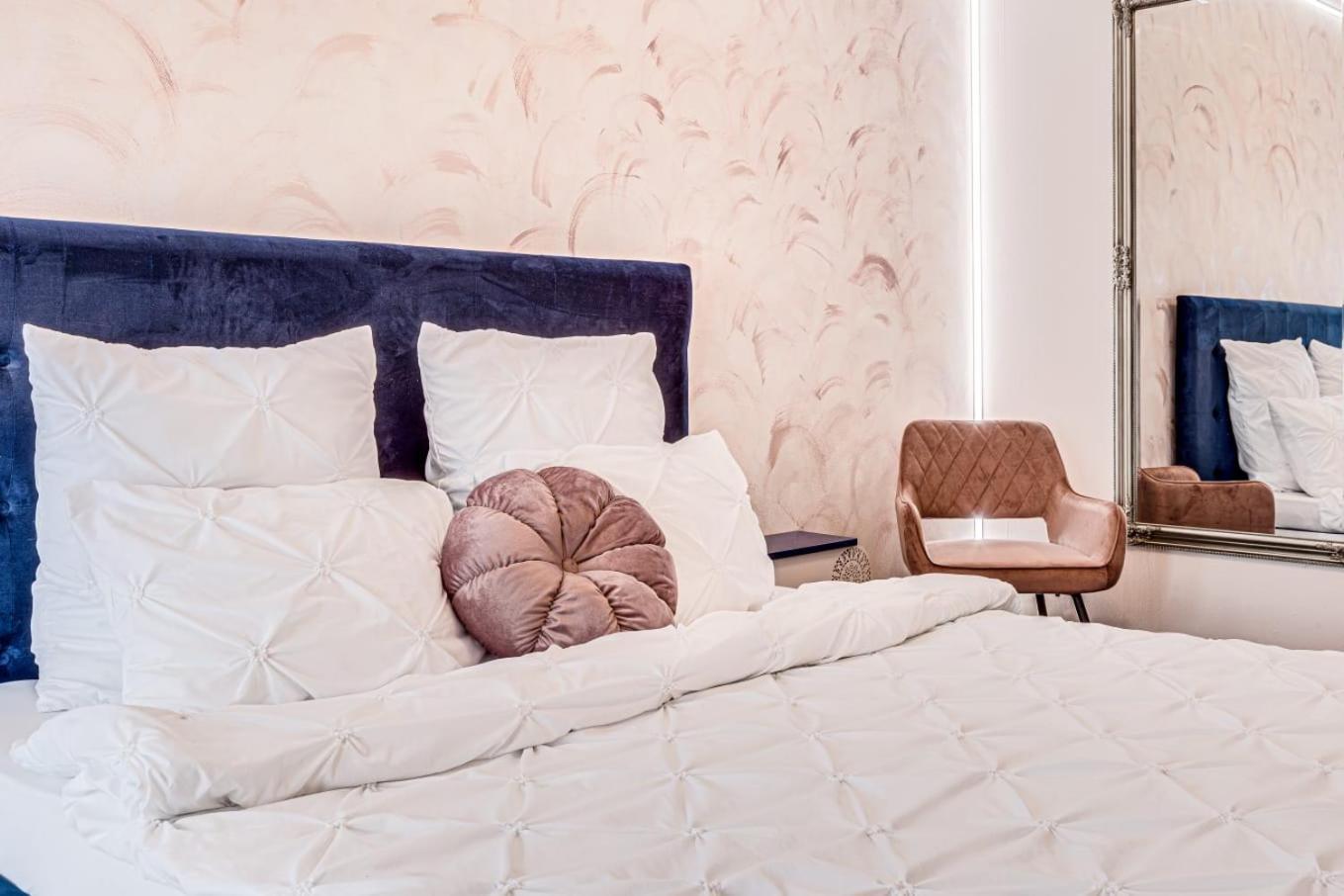 Ari - Ared Luxurious Apartments With Balcony & Free Parking Arad Luaran gambar