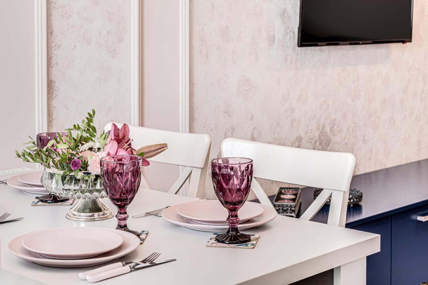 Ari - Ared Luxurious Apartments With Balcony & Free Parking Arad Luaran gambar