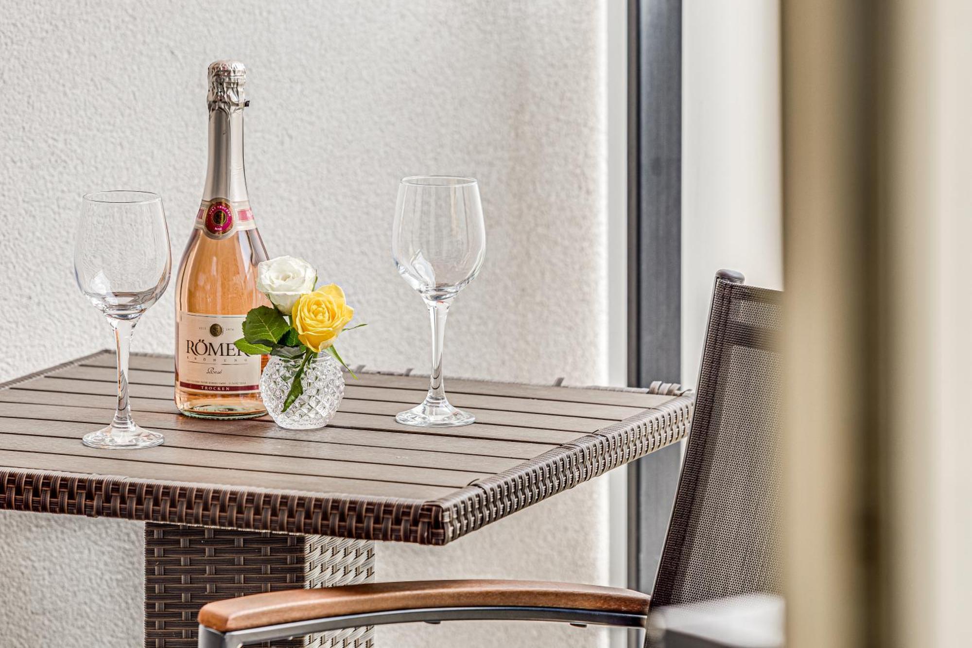 Ari - Ared Luxurious Apartments With Balcony & Free Parking Arad Luaran gambar