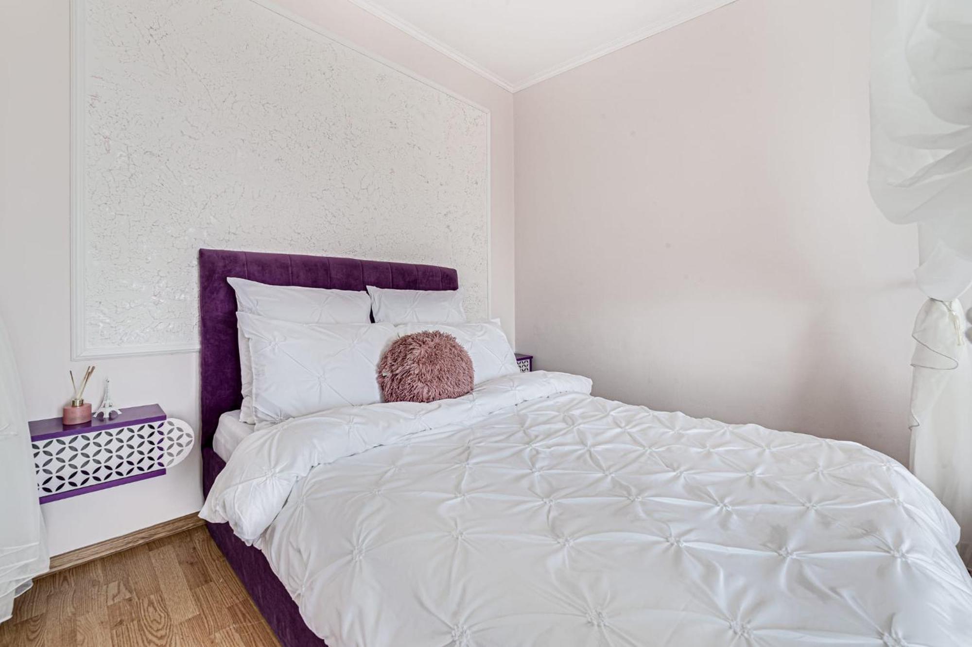 Ari - Ared Luxurious Apartments With Balcony & Free Parking Arad Luaran gambar