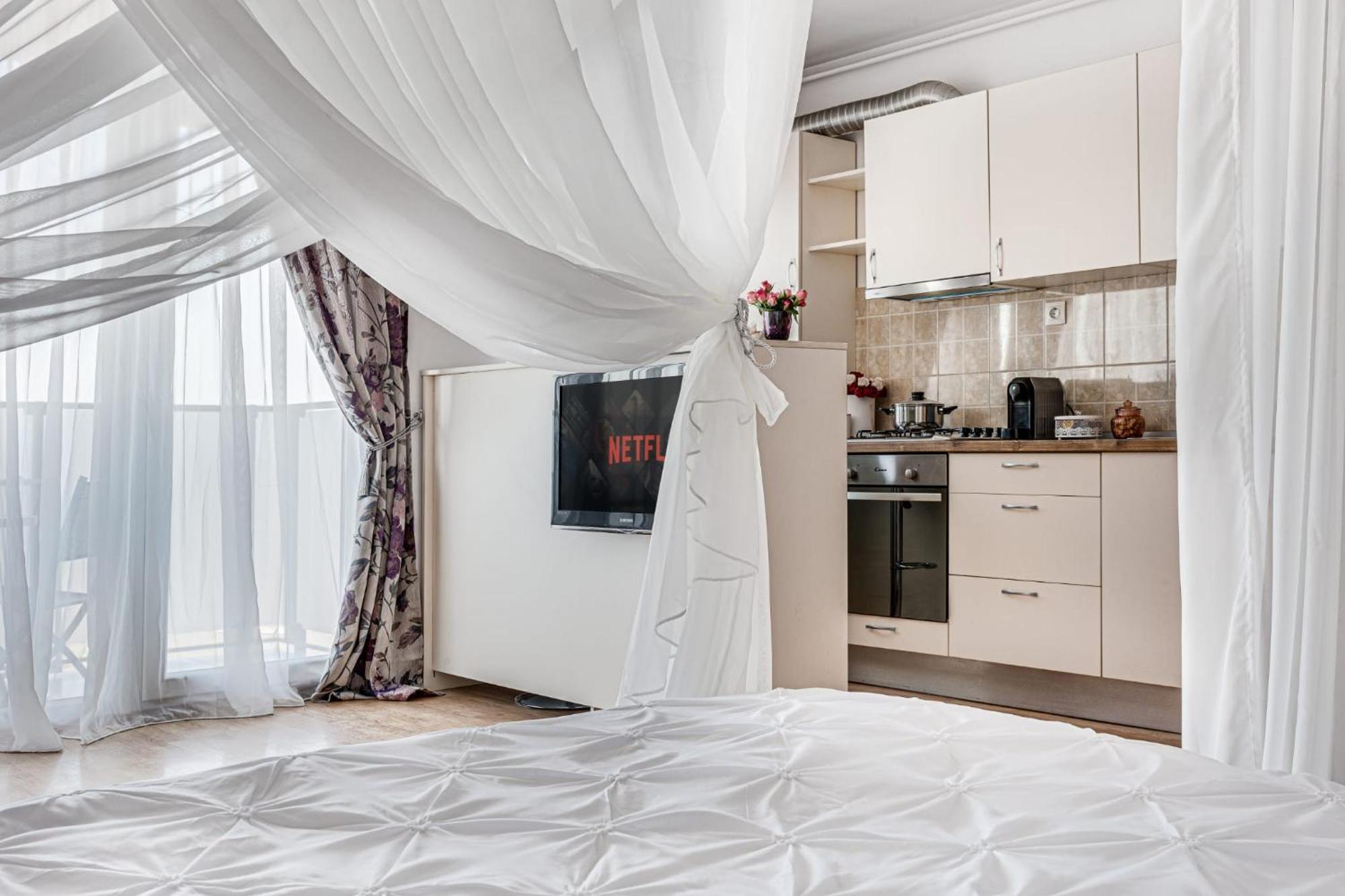 Ari - Ared Luxurious Apartments With Balcony & Free Parking Arad Luaran gambar